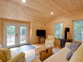 Cozy Apt with Deck, about 5 Miles to Acadia Natl Park!