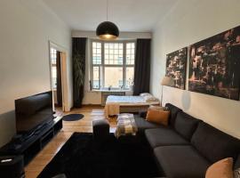 Beautiful 80m2 condo in the heart of Helsinki，位于赫尔辛基的酒店