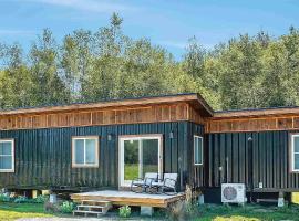 Modern Cabin in pristine nature，位于Rumney的酒店