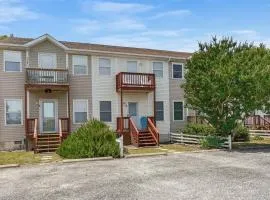 Vast Views - Pet friendly& a shared pool!