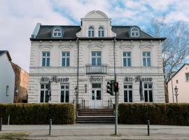 Hotel-Restaurant Alt Karow，位于柏林的酒店