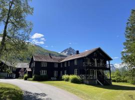 菲力普沙根酒店，位于Øksendalsøra的酒店