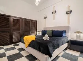 Soho House Private Patio Luxury 2BD Appartment