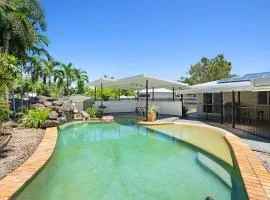 4 Bedroom House at Holloways Beach
