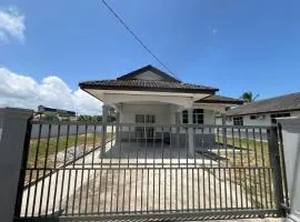 IRIS Homestay Gong Badak