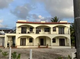 Paradise Inn Placencia