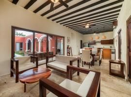 Entire 3bd Home Villa-Home-with Private Pool and Patio，位于Tesoco的酒店