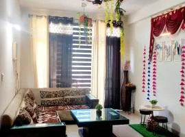 3 BHK Condo For Family On Manali Expressway