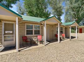 Mt Carmel Motel Room close to Zion National Park，位于芒特卡梅尔的酒店