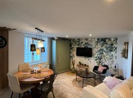 La Petite Bohème, sauna，位于Lorquin的酒店
