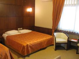 Grand Astra Resort Hotel，位于巴尔滕的酒店