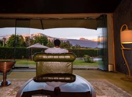 Kilimanjaro Luxury Camp，位于Shiri的酒店