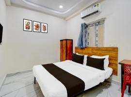 Hotel O Ayyappa Grand Inn，位于Madhapur的酒店
