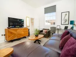 Characterful 2 Bed Apartment in Central Cheltenham