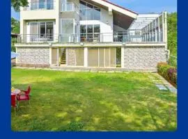 EKOSTAY - Woodpecker Villa