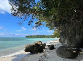 A & L Resort - Sea & Mountain View，位于Looc的酒店