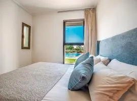 Santorini - Luxury Seaside Apartment