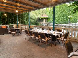 Salugral Termal Resort，位于埃尔瓦的酒店