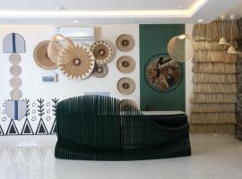 مساكن الدار للشقق المخدومه 13，位于艾卜哈的带停车场的酒店