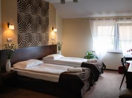 Hotel Alta，位于Brzozów的酒店
