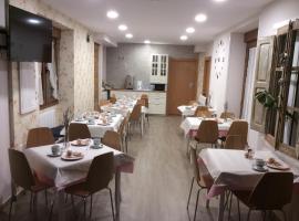 La Casa de los Soportales，位于曼西利亚德拉斯穆拉斯的酒店
