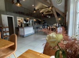 B & B Gødstrup - cafe og restaurant Den Gamle Stald，位于海宁的酒店