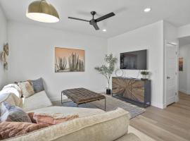 Kanab Stunning New Deluxe Family Condo Sleeps 10，位于卡纳布的酒店