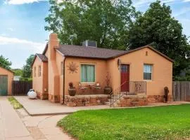Cozy Historic Family Home in Downtown Kanab Pet Friendly