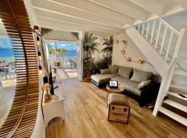 Duplex JUNGLE BLEUE Terrasse vue mer incroyable，位于马里戈特的酒店