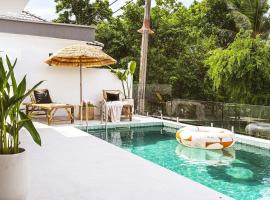 Villa Umi 4 Br Private Pool & Sea View，位于Ban Lamai的酒店