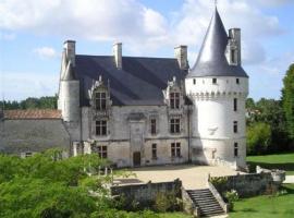 Chateau De Crazannes，位于Crazannes的酒店