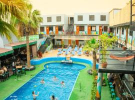 Wild Rover Huacachina，位于伊察的酒店