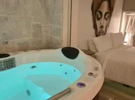 Up Hotel Boutique