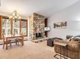 Downtown Vail Village Perfect Location Fireplace