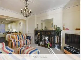 Westhaven 5 Beachfront Luxury! Free Parking Permit
