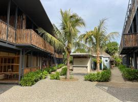 Marena Surf Shack - Casa Akaw，位于La Salada的酒店