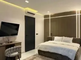 LuxeHomes