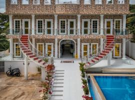 Siquijor Island Castle Resort，位于拉西的酒店