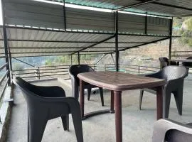 Hilltop Vista homestay