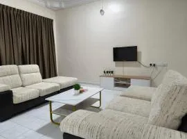 Cozy Homestay near Pantai & Aeon Big - 10pax by Ngio