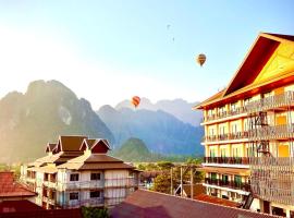 Vang Vieng Ruby Backpackers Hostel，位于万荣的酒店
