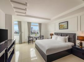 Kay Hotel Da Nang - Near Dragon Bridge，位于岘港的酒店