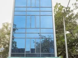 APEX STAY Rooms & Dormitory