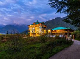 Zostel Shangarh, Kullu，位于Sainj的酒店