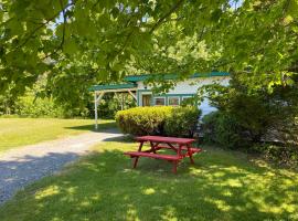 PATIO MOTOR COURT，位于Carroll的酒店