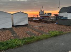 Captains Cabin，位于Walmer的木屋