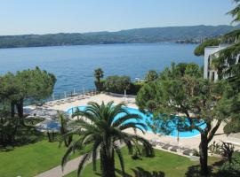 Hotel Spiaggia d'Oro - Charme & Boutique - Garda Lake Collection，位于萨罗的Spa酒店