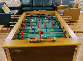 Games Arcade Poker King Beds Kitchen Near Battery