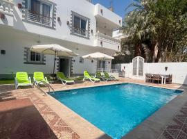 Moon House of Luxor，位于卢克索的带泳池的酒店