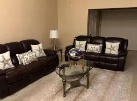 Fully furnished 2-bed & 2-bath